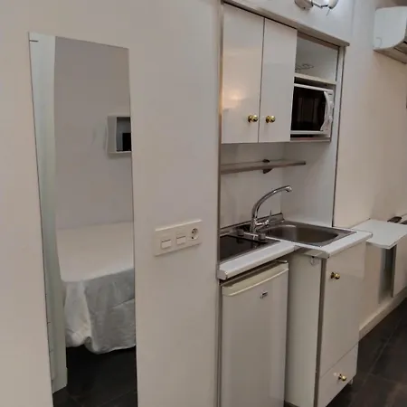 Bonito Estudio En Centro Apartment *